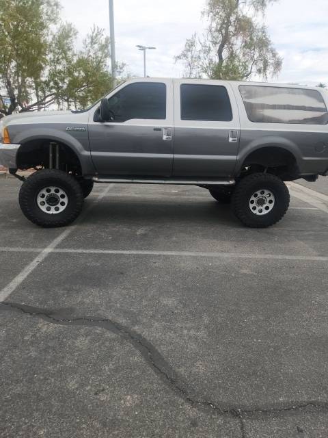 2000 Ford Excursion XLT — SUV — 100,688 mi — Las Vegas, NV