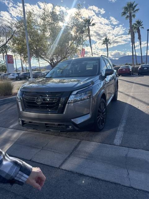 2022 Nissan Pathfinder Platinum — SUV — 38,994 mi — Las Vegas, NV