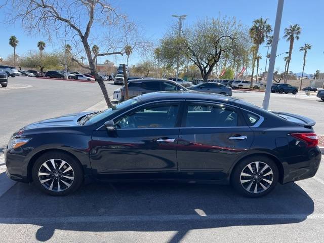 2017 Nissan Altima 2.5 SV — Sedan — 69,284 mi — Las Vegas, NV