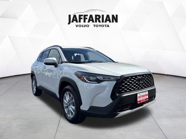 2022 Toyota Corolla Cross LE — SUV — 14,042 mi — Haverhill, MA