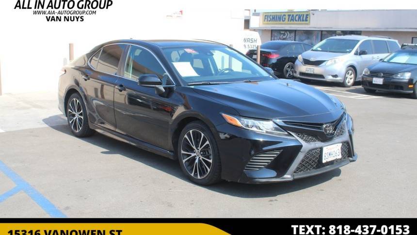 2020 Toyota Camry SE