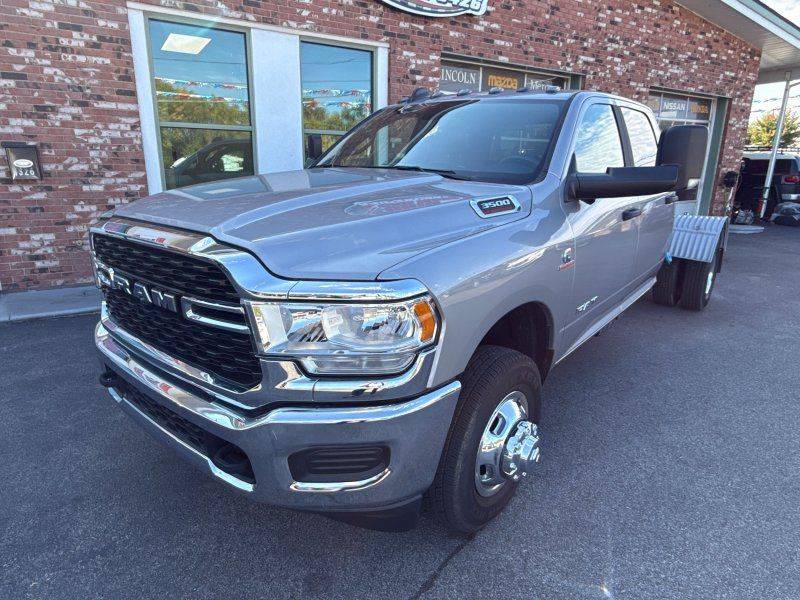2022 Ram 3500 Chassis Cab SLT — Chassis Cab Truck — 4,361 mi — Elyria, OH