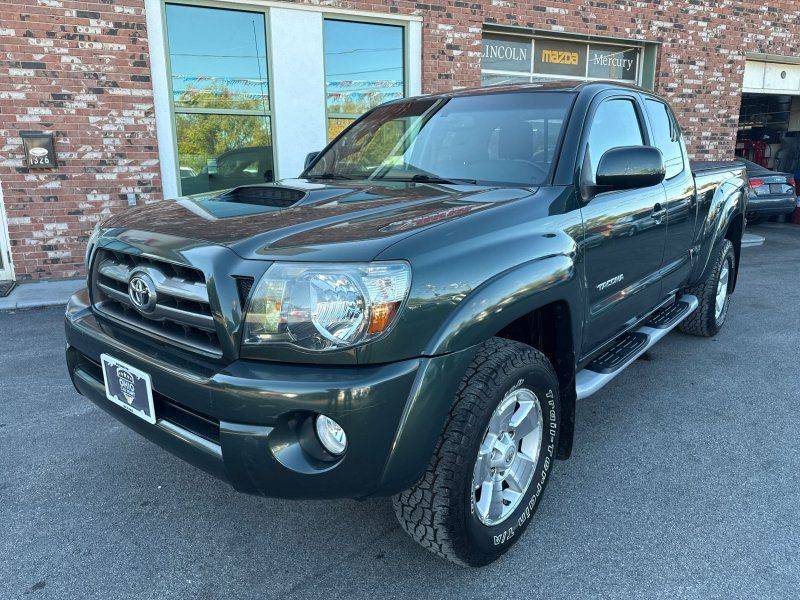2010 Toyota Tacoma Base — Pickup Truck — 41,064 mi — Elyria, OH