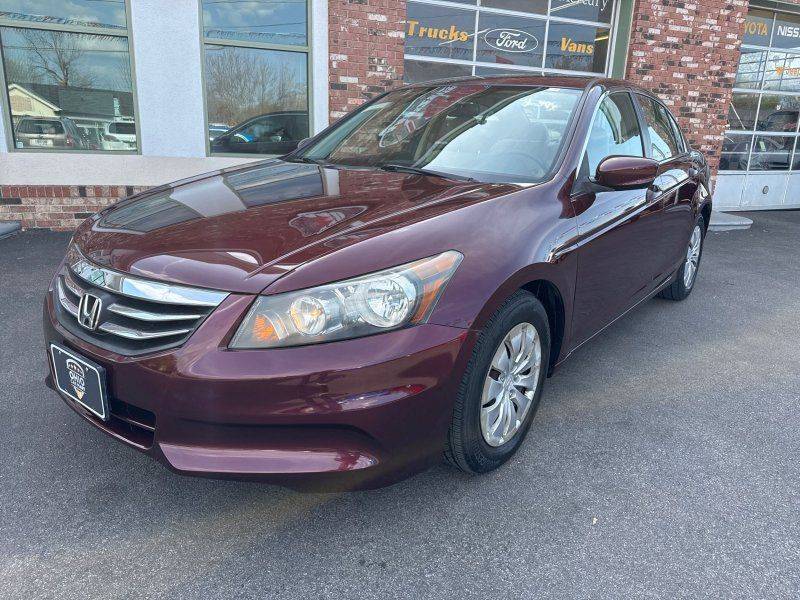 2011 Honda Accord LX — Sedan — 33,755 mi — Elyria, OH