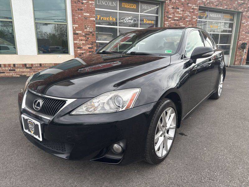 2011 Lexus IS IS 250 — Sedan — 116,992 mi — Elyria, OH