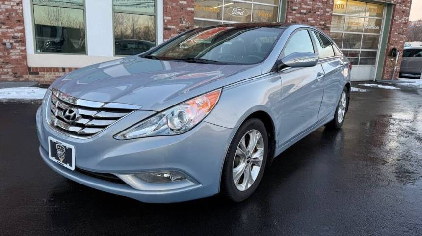 2013 Hyundai Sonata Limited — Sedan — 32,441 mi — Elyria, OH