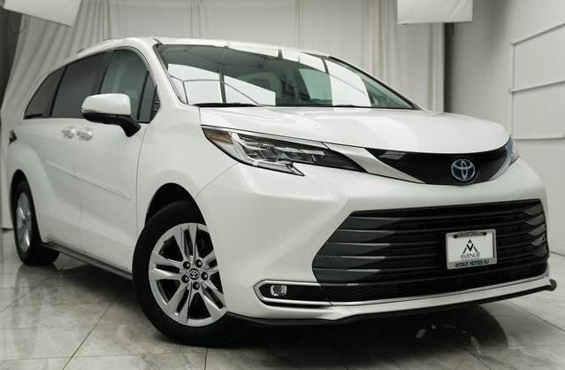 2024 Toyota Sienna Limited — Minivan — 32,013 mi — Rahway, NJ