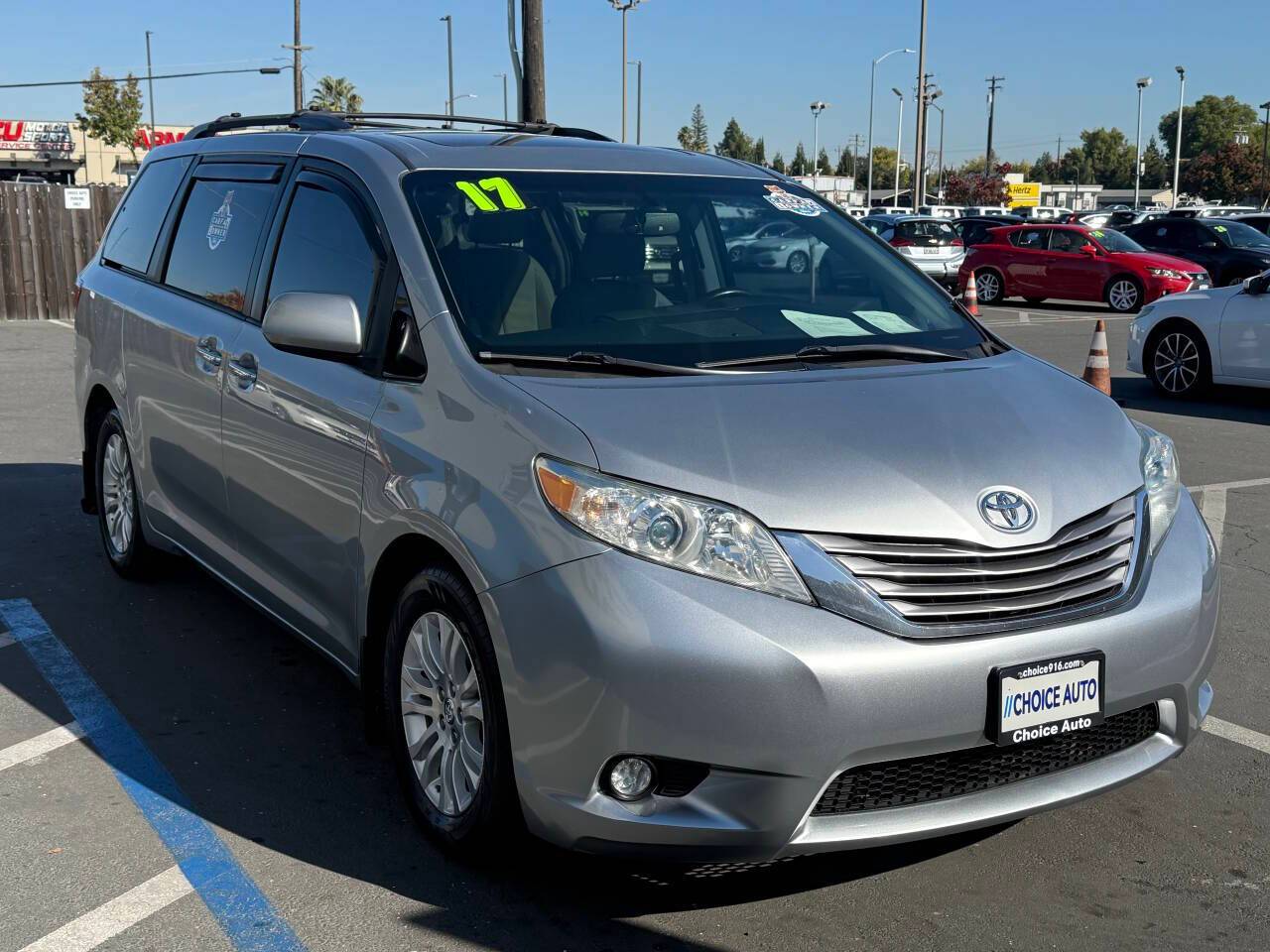 2017 Toyota Sienna XLE — Minivan — 112,000 mi — Sacramento, CA