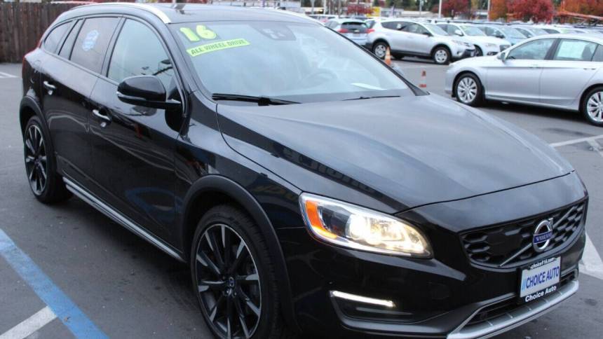 2016 Volvo V60 Cross Country T5 Platinum — Wagon — 104,000 mi — Sacramento, CA