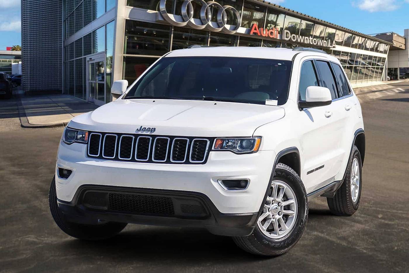 2019 Jeep Grand Cherokee Laredo E