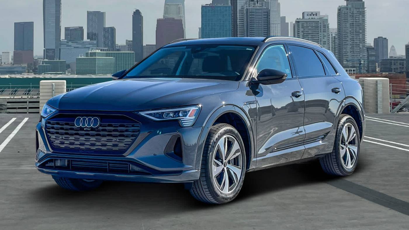 2024 Audi Q8 e-tron Premium — SUV — 5,051 mi — Los Angeles, CA