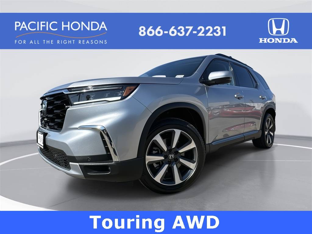 2023 Honda Pilot Touring — SUV — 15,196 mi — San Diego, CA