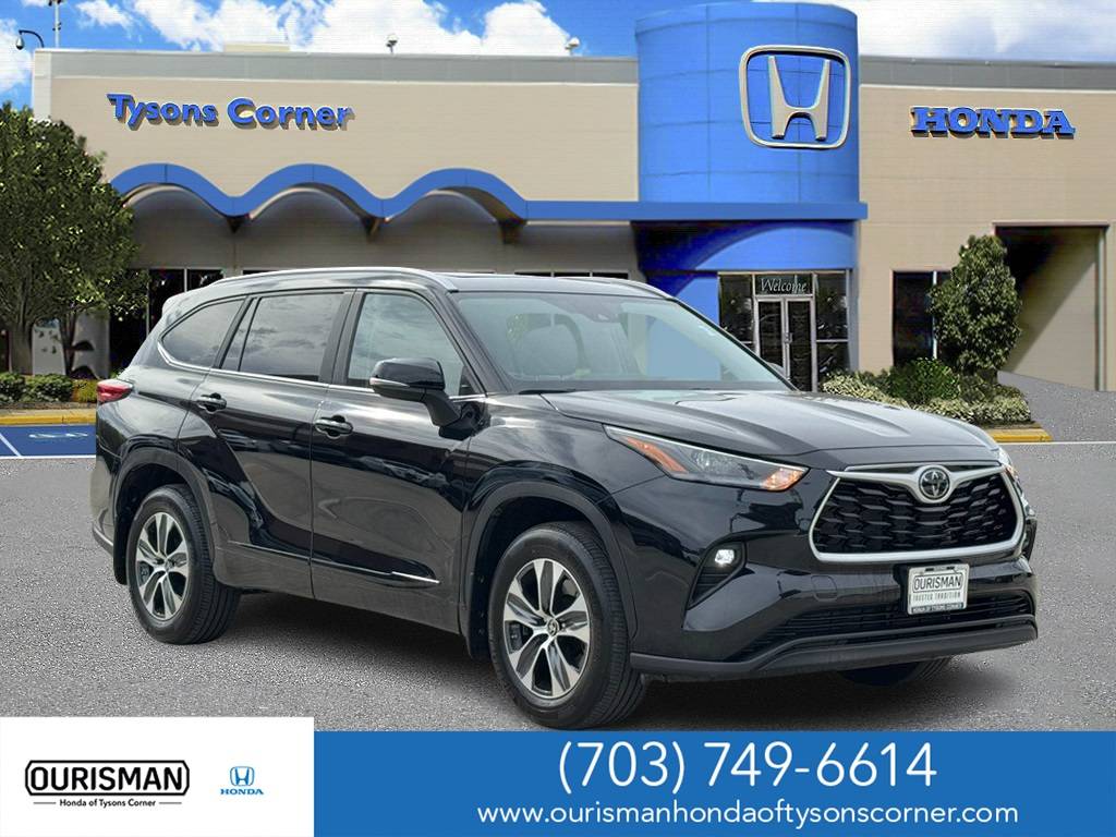 2023 Toyota Highlander XLE — SUV — 24,881 mi — Vienna, VA
