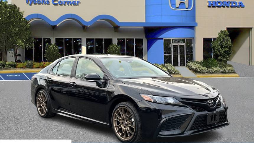 2024 Toyota Camry SE Nightshade — Sedan — 16,121 mi — Vienna, VA