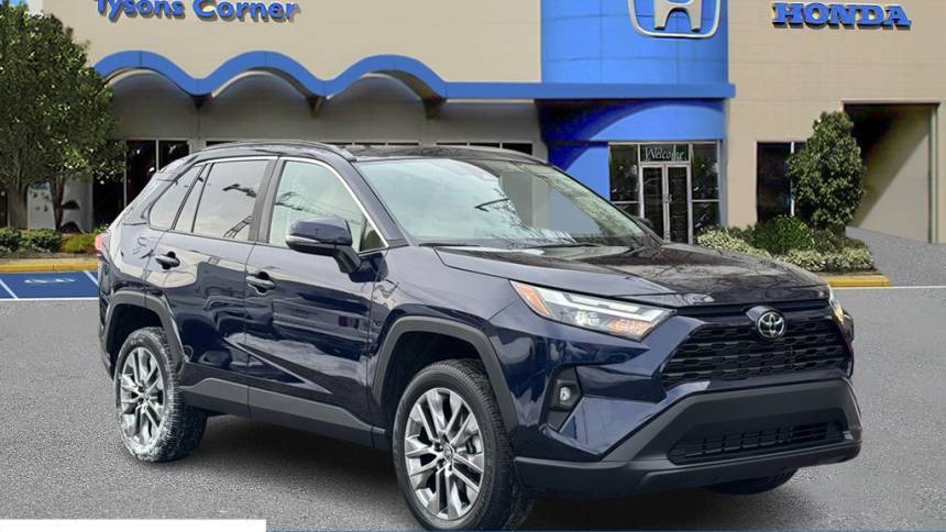 2022 Toyota RAV4 XLE Premium — SUV — 17,410 mi — Vienna, VA