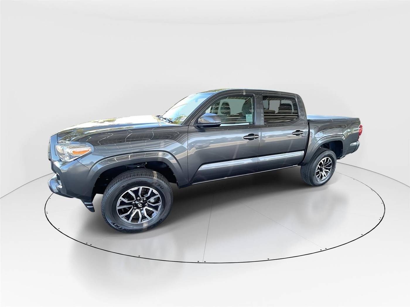 2022 Toyota Tacoma SR — Pickup Truck — 31,390 mi — Petaluma, CA