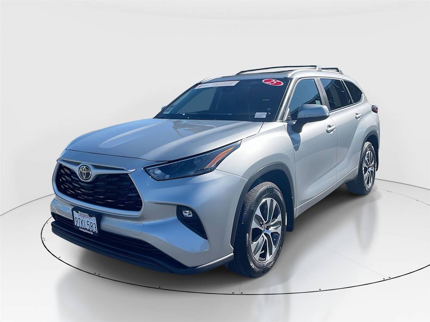 2025 Toyota Highlander XLE — SUV — 3,685 mi — Petaluma, CA