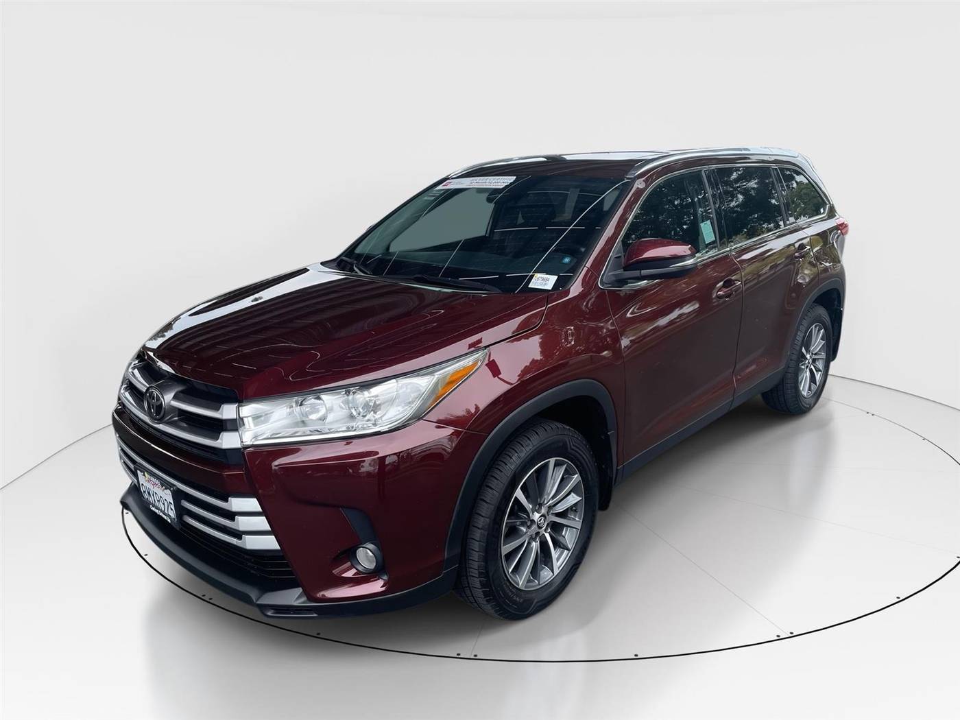 2019 Toyota Highlander XLE — SUV — 92,485 mi — Petaluma, CA