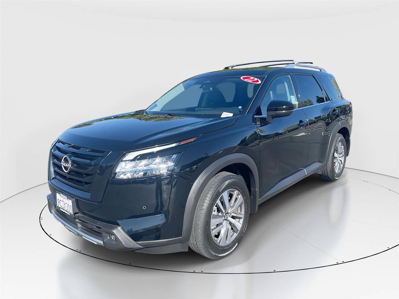 2022 Nissan Pathfinder SL — SUV — 35,005 mi — Petaluma, CA