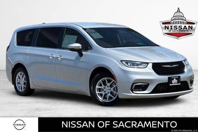 2023 Chrysler Pacifica Touring L — Minivan — 64,100 mi — Sacramento, CA