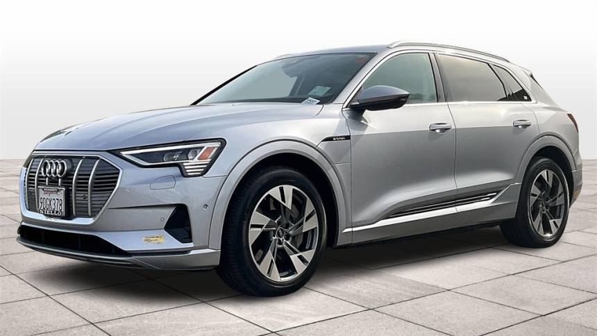 2022 Audi e-tron quattro Premium Plus