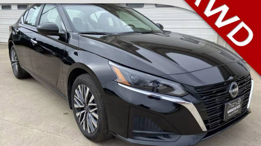 2024 Nissan Altima SV — Sedan — 21,590 mi — Swisher, IA