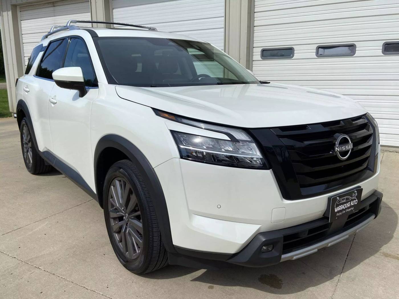 2023 Nissan Pathfinder SL — SUV — 31,672 mi — Swisher, IA