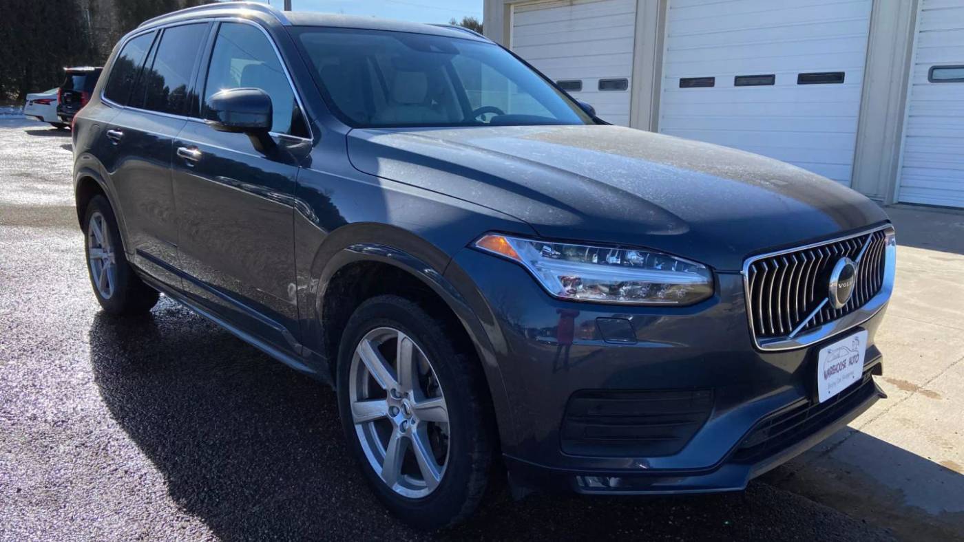 2022 Volvo XC90 Momentum — SUV — 37,154 mi — Swisher, IA
