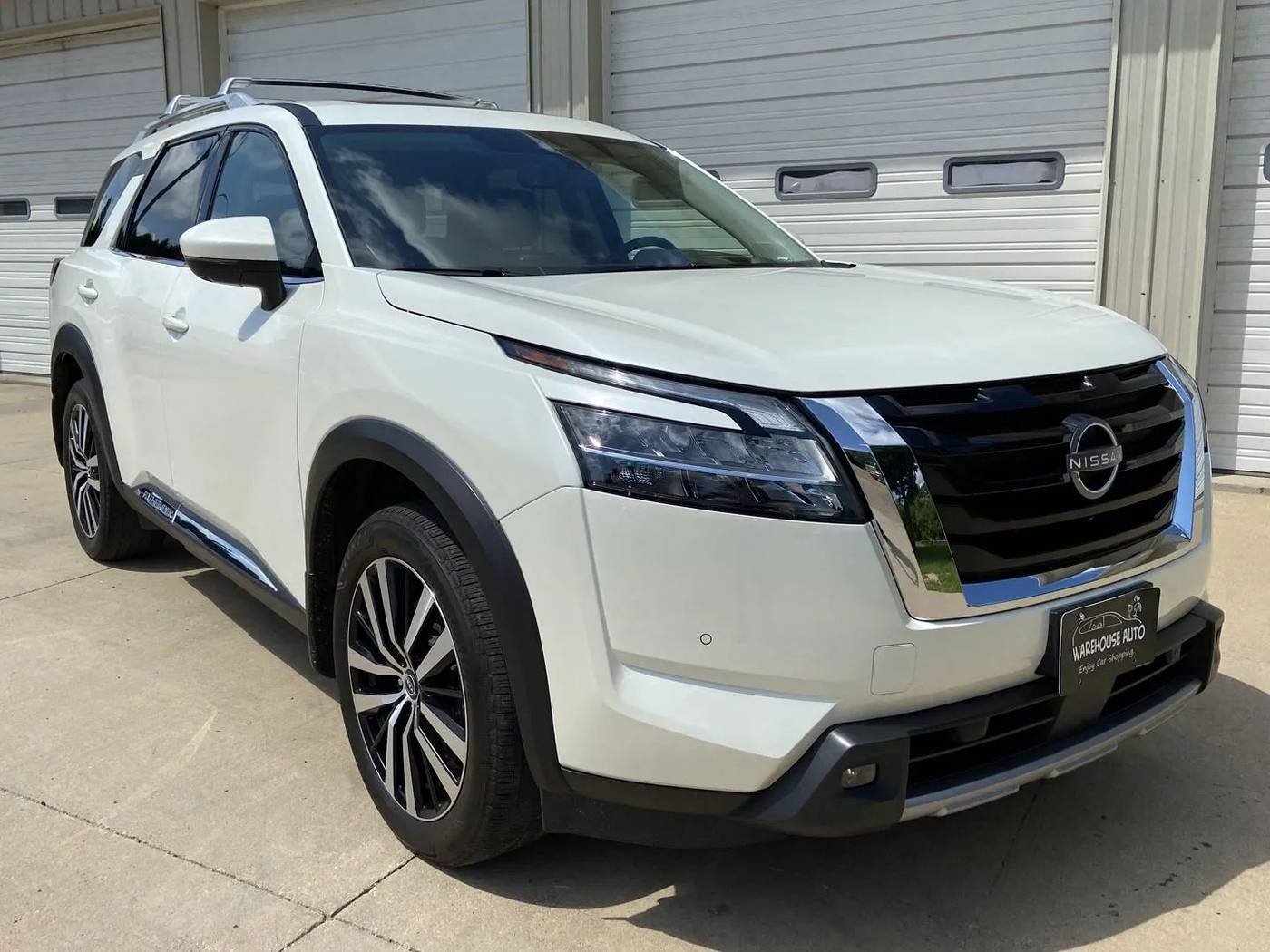 2024 Nissan Pathfinder Platinum — SUV — 46,462 mi — Swisher, IA
