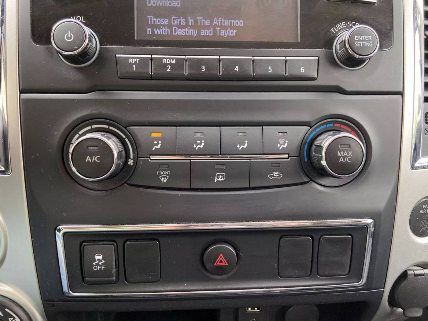 2018 Nissan Titan SV — Pickup Truck — 62,890 mi — Swisher, IA