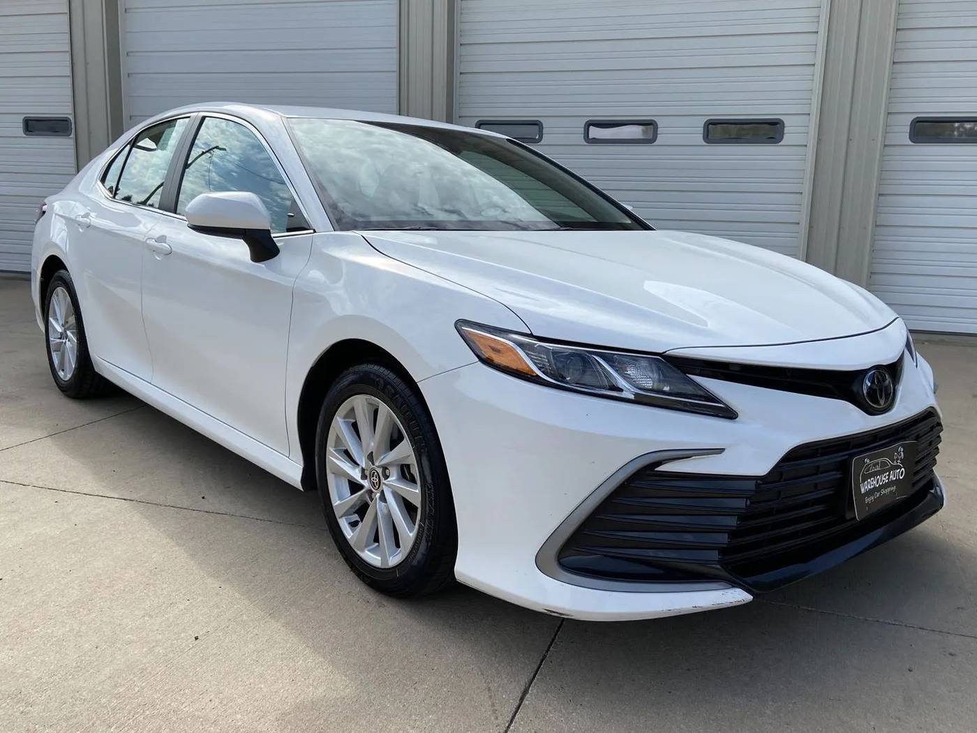 2024 Toyota Camry LE — Sedan — 35,784 mi — Swisher, IA