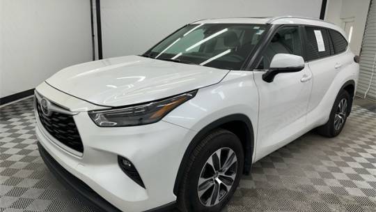 2024 Toyota Highlander XLE — SUV — 14,908 mi — Hoover, AL
