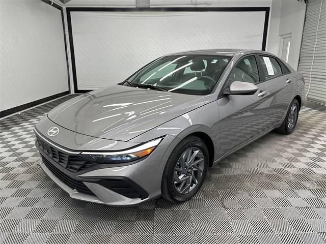 2024 Hyundai Elantra SEL — Sedan — 11,778 mi — Hoover, AL