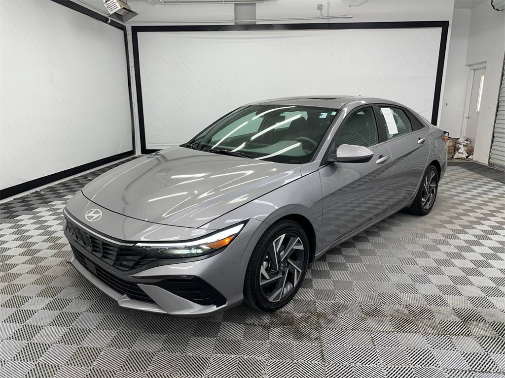 2025 Hyundai Elantra SEL Convenience — Sedan — 7,365 mi — Hoover, AL