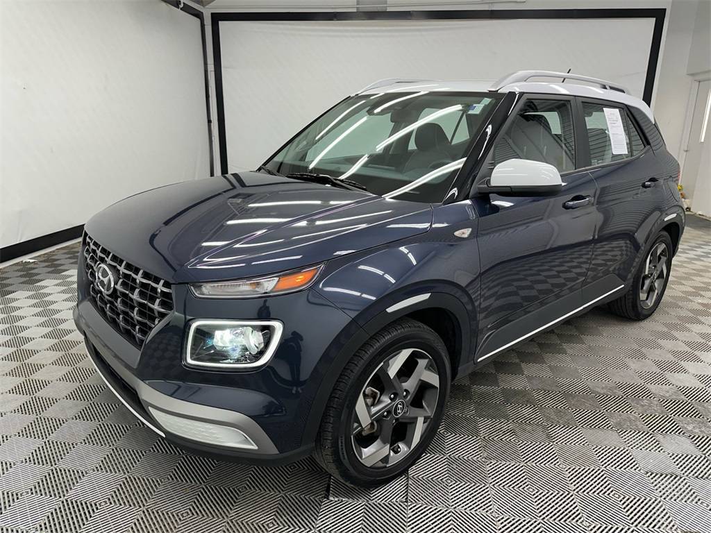 2023 Hyundai Venue Limited — SUV — 23,779 mi — Hoover, AL