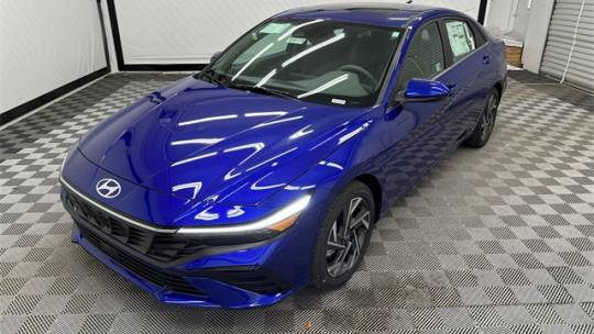 2024 Hyundai Elantra SEL — Sedan — 9,139 mi — Hoover, AL