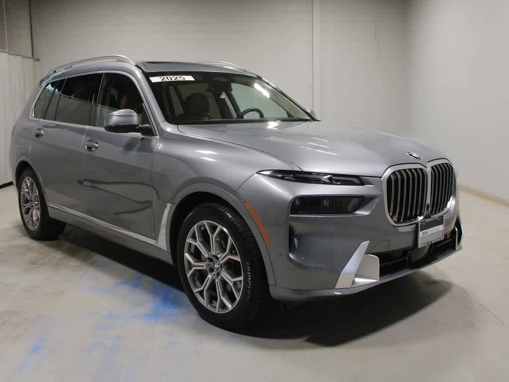 2025 BMW X7 40i — SUV — 4,233 mi — Darien, CT