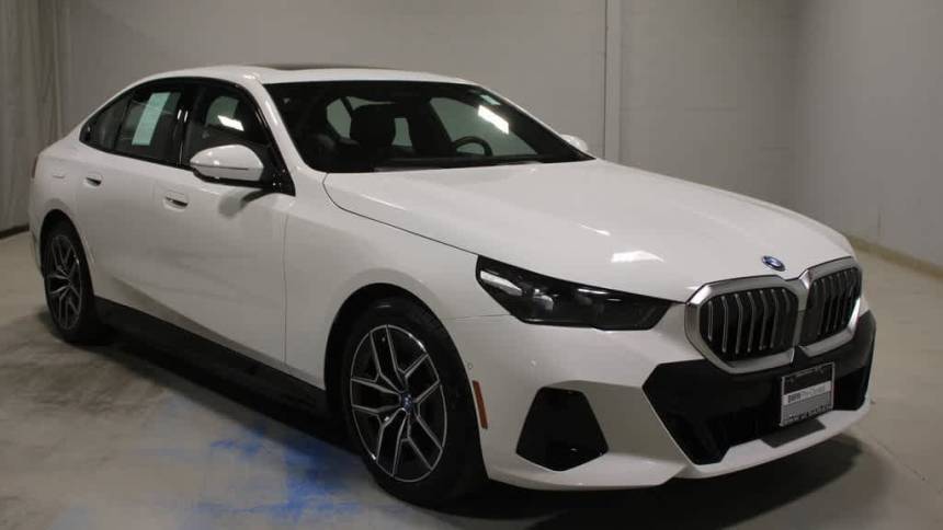 2025 BMW i5 xDrive40 — Sedan — 3,758 mi — Darien, CT