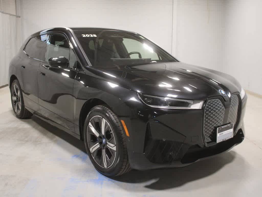 2025 BMW iX xDrive50 — SUV — 2,285 mi — Darien, CT