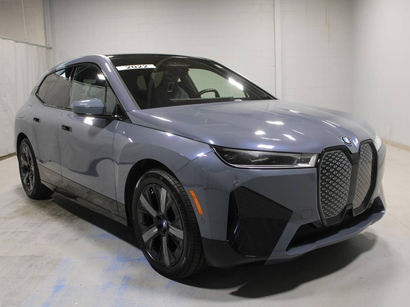 2022 BMW iX xDrive50 — SUV — 15,485 mi — Darien, CT