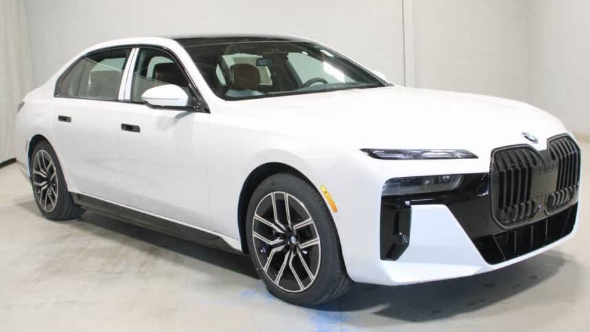 2024 BMW i7 eDrive50 — Sedan — 573 mi — Darien, CT