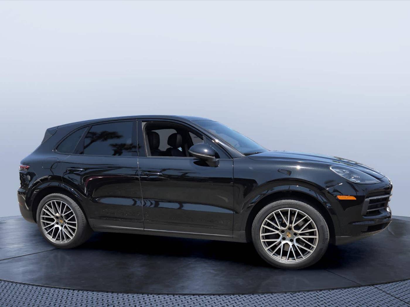 2023 Porsche Cayenne Platinum Edition