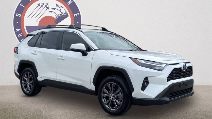 2022 Toyota RAV4 Hybrid XLE Premium — SUV — 18,162 mi — Ft. Walton Beach, FL