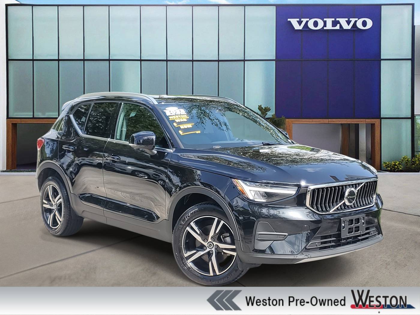 2025 Volvo XC40 Core — SUV — 9,295 mi — Davie, FL