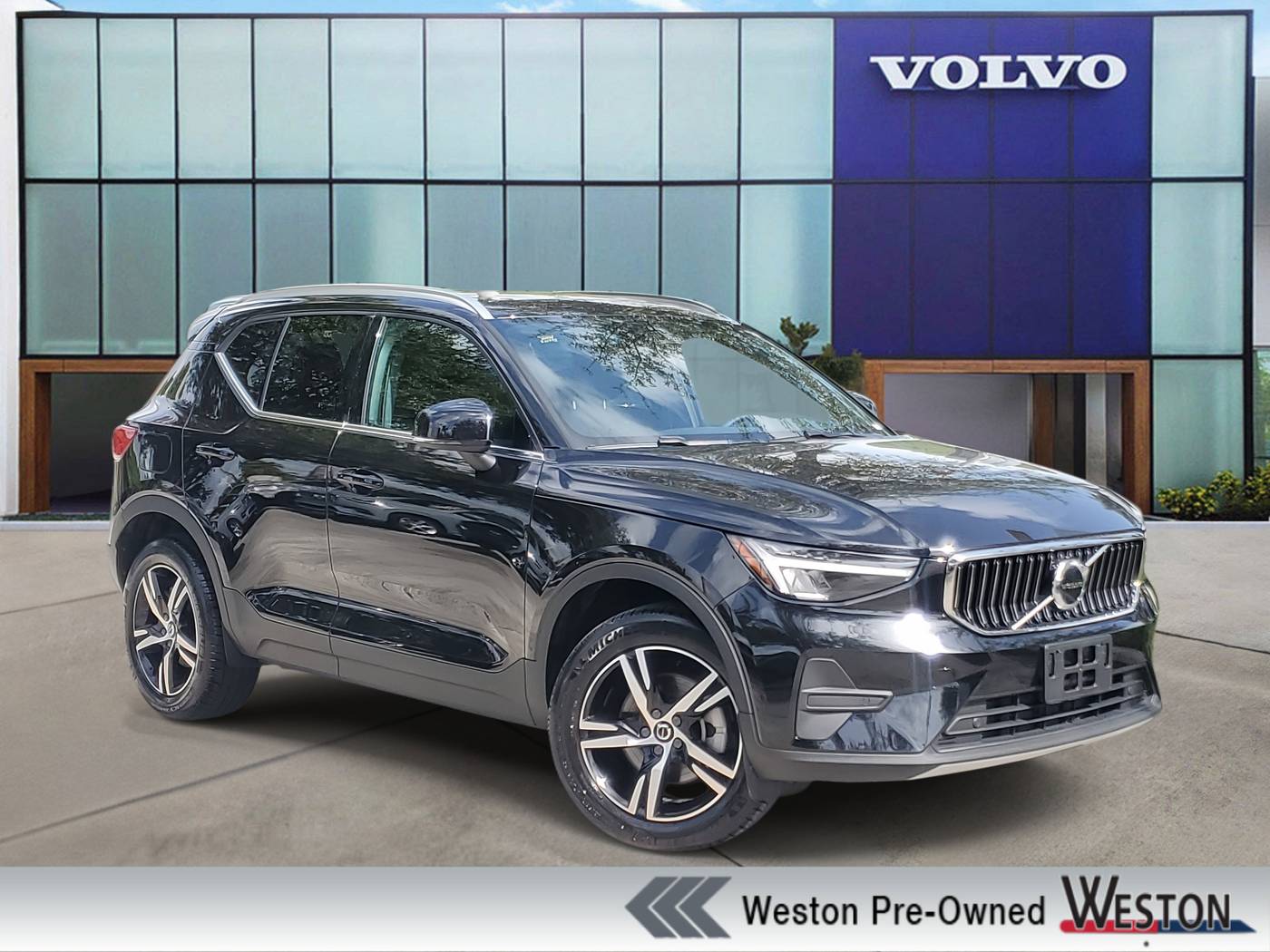 2025 Volvo XC40 Core — SUV — 7,868 mi — Davie, FL