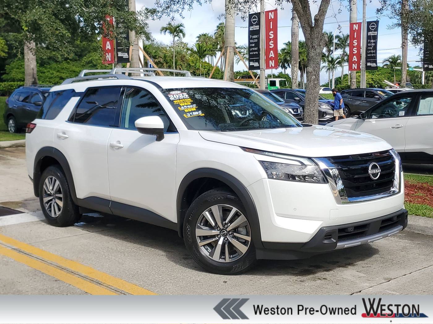 2025 Nissan Pathfinder SL — SUV — 204 mi — Davie, FL