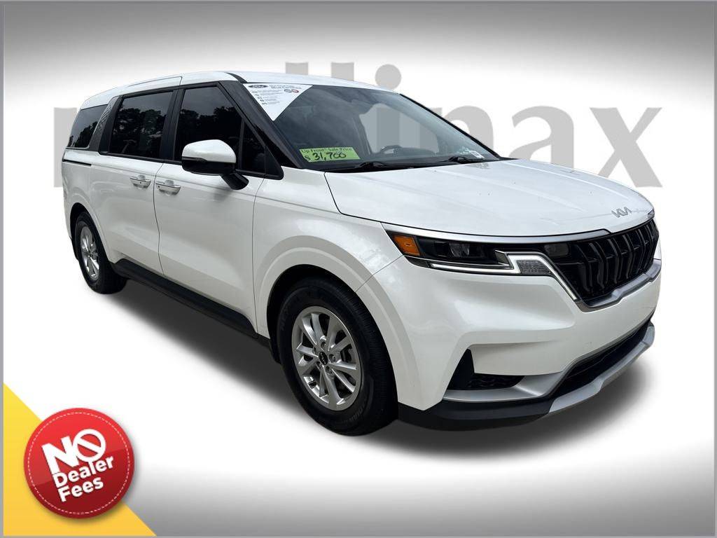 2024 Kia Carnival LXS — Minivan — 35,000 mi — New Smyrna Beach, FL