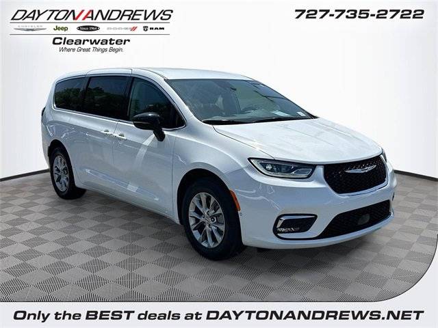 2024 Chrysler Pacifica Touring L — Minivan — 18,061 mi — Clearwater, FL