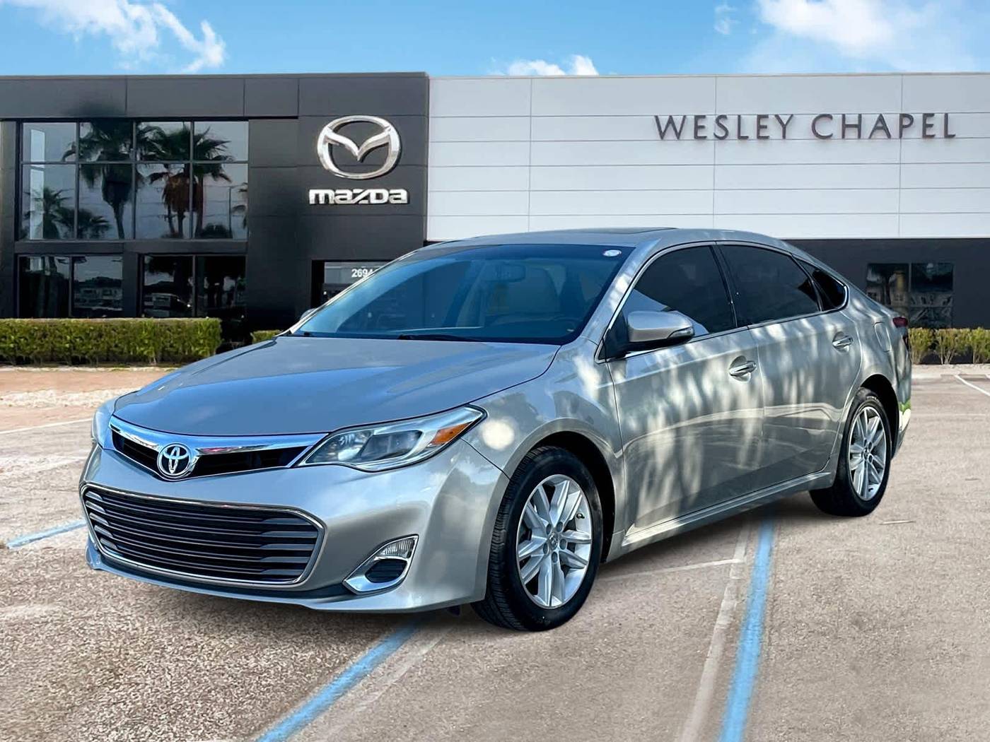 2013 Toyota Avalon XLE Premium — Sedan — 122,792 mi — Wesley Chapel, FL