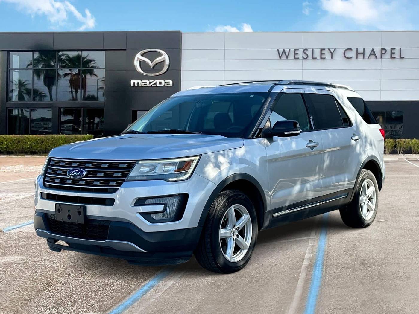 2017 Ford Explorer XLT — SUV — 129,520 mi — Wesley Chapel, FL